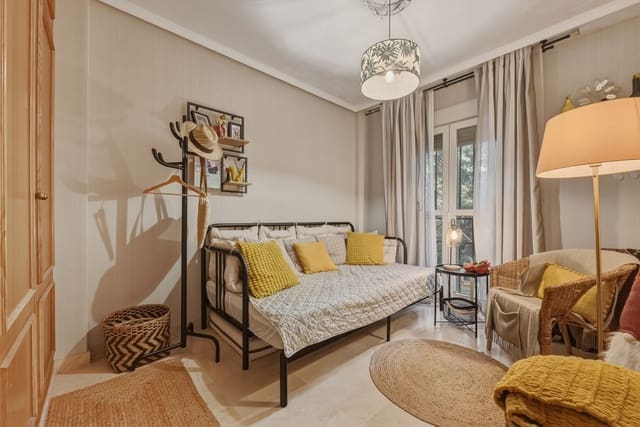 2 slaapkamer Appartement te koop in Carib Playa, Marbella met zwembad garage - € 395.000 (Ref: 9777123)