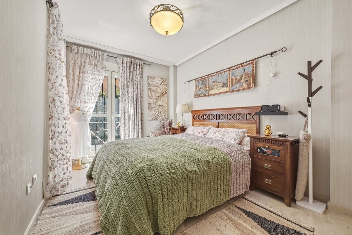 2 slaapkamer Appartement te koop in Carib Playa met zwembad garage - € 395.000 (Ref: 9777123)