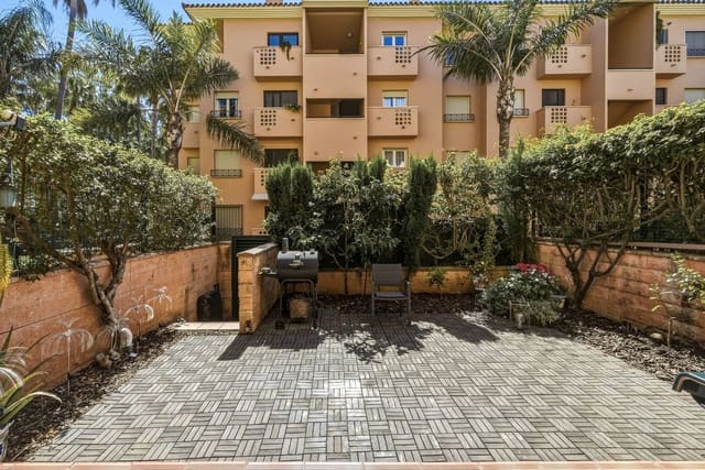 2 slaapkamer Appartement te koop in Carib Playa, Marbella met zwembad garage - € 395.000 (Ref: 9777123)