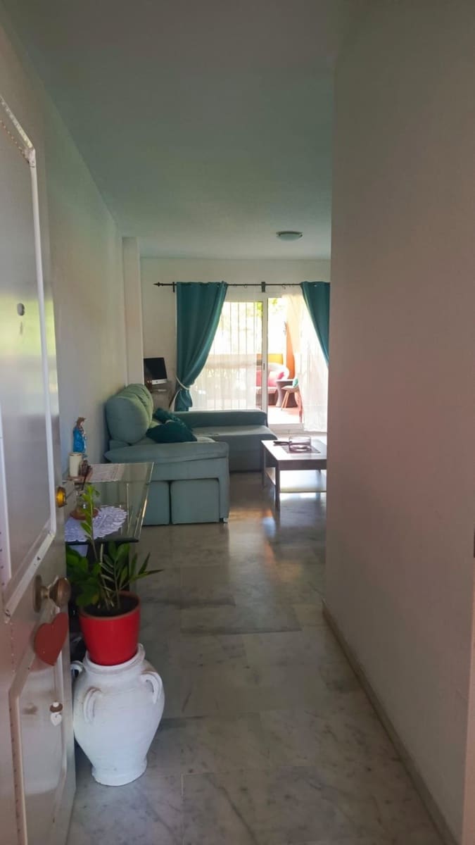 2 soveværelse Lejlighed til salg i La Reserva med swimmingpool garage - € 325.000 (Ref: 9782502)