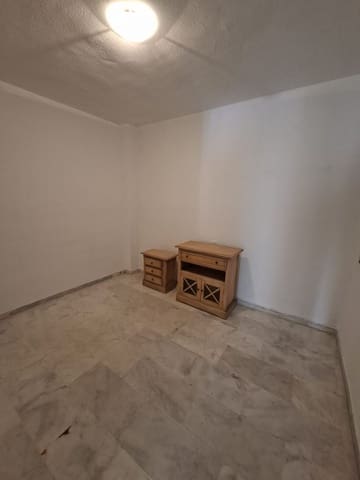 Apartamento de 2 habitaciones en La Reserva, Marbella en venta con piscina garaje - 299.000 € (Ref: 9789792)