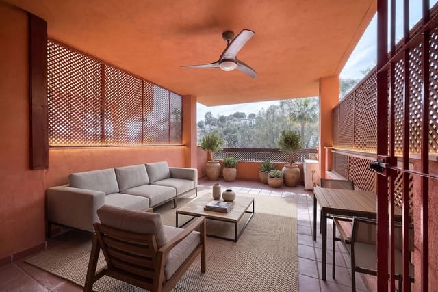 2 chambre Appartement à vendre à La Reserva, Marbella avec piscine garage - 299 000 € (Ref: 9789792)