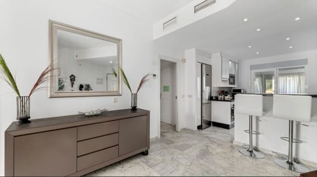 2 sovrum Lägenhet till salu i Golden Mile, Marbella med pool - 695 000 € (Ref: 9809829)