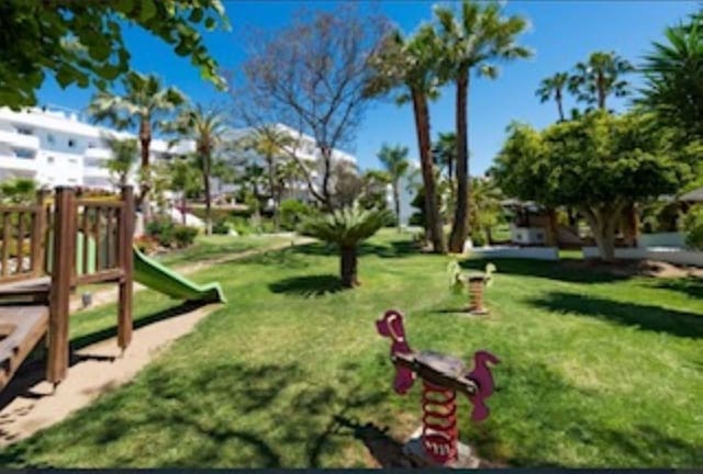 2 sovrum Lägenhet till salu i Golden Mile, Marbella med pool - 695 000 € (Ref: 9809829)