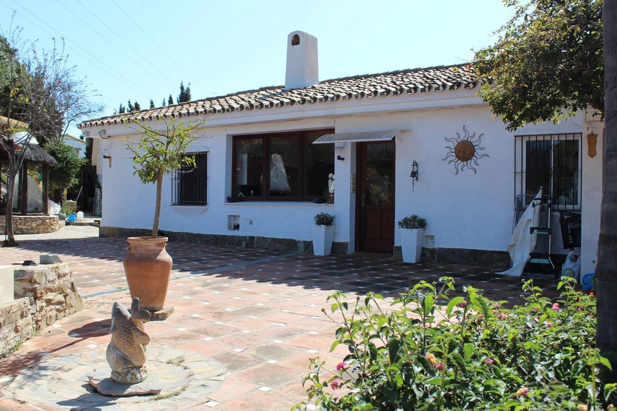 10 camera da letto Villa in vendita in El Rosario con piscina garage - 2.650.000 € (Rif: 9824052)