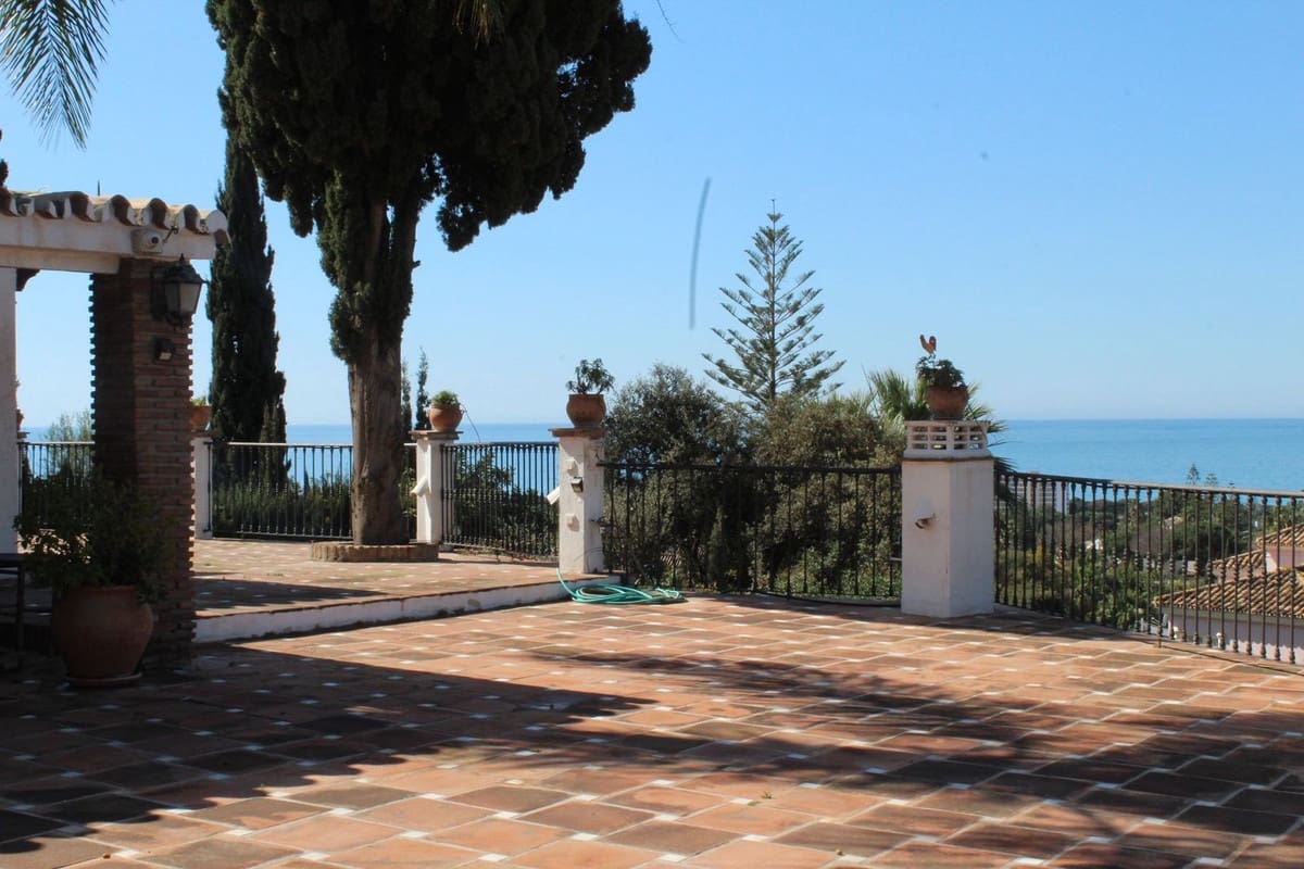 10 camera da letto Villa in vendita in El Rosario con piscina garage - 2.650.000 € (Rif: 9824052)
