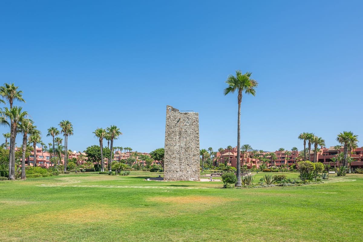 3 bedroom Apartment for sale in New Golden Mile with pool garage - € 4,995,000 (Ref: 9830303)