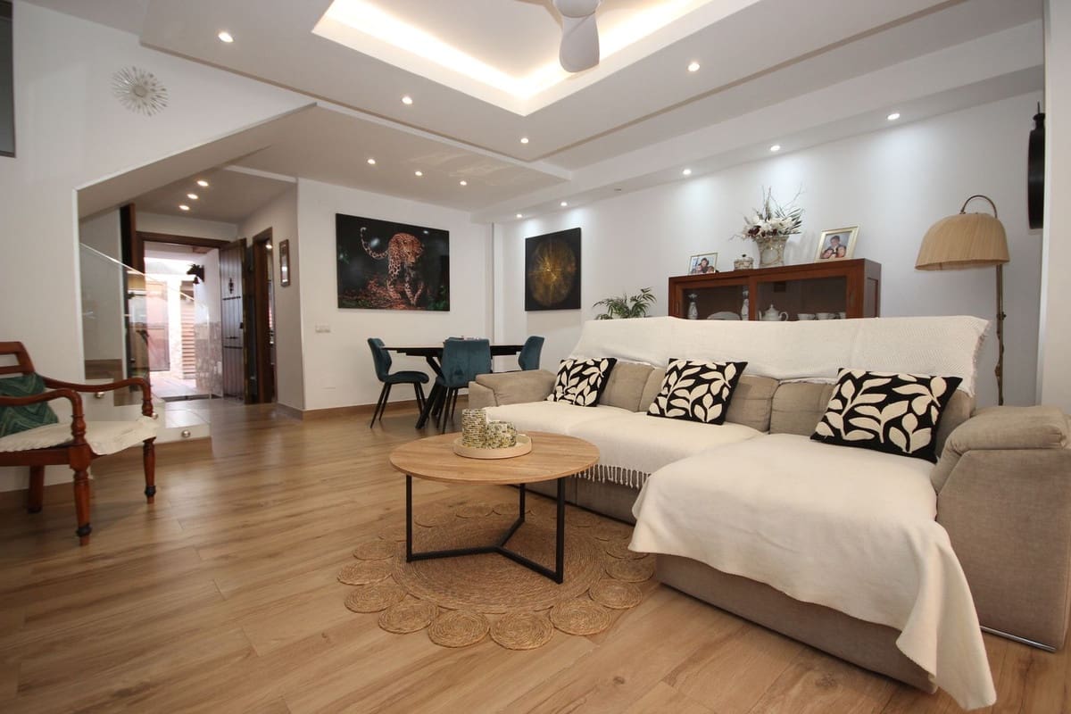 3 chambre Maison de Ville à vendre à Marbella avec piscine garage - 628 000 € (Ref: 9841744)