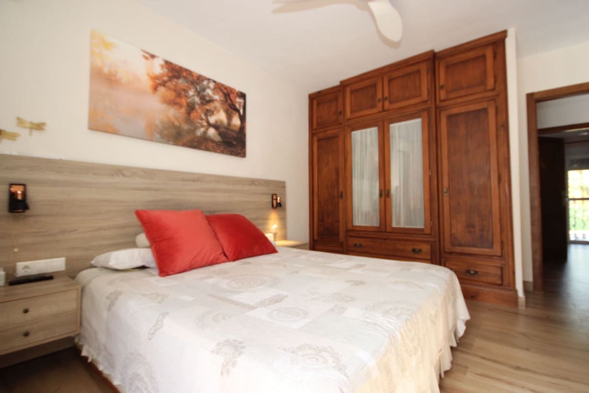 3 chambre Maison de Ville à vendre à Marbella avec piscine garage - 628 000 € (Ref: 9841744)