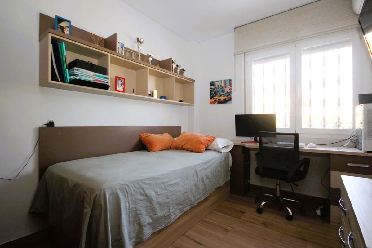 3 chambre Maison de Ville à vendre à Marbella avec piscine garage - 628 000 € (Ref: 9841744)