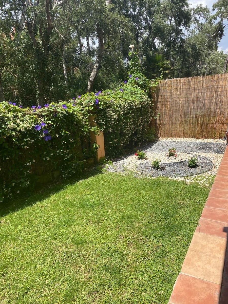 2 soveværelse Lejlighed til salg i Las Chapas med swimmingpool garage - € 530.000 (Ref: 9850766)