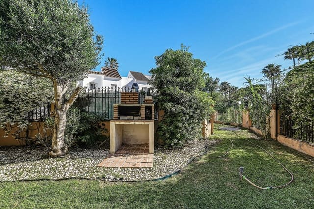 2 slaapkamer Appartement te koop in Las Chapas, Marbella met zwembad garage - € 530.000 (Ref: 9850766)
