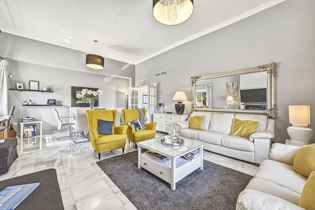 3 chambre Villa/Maison à vendre à Bahía de Marbella, Marbella avec piscine garage - 1 900 000 € (Ref: 9869592)