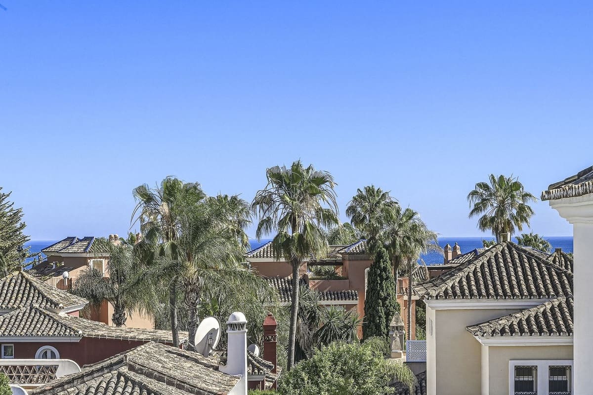 3 chambre Villa/Maison à vendre à Bahia de Marbella avec piscine garage - 1 900 000 € (Ref: 9869592)