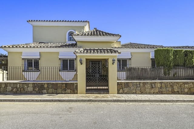 3 camera da letto Villa in vendita in Bahía de Marbella, Marbella con piscina garage - 1.900.000 € (Rif: 9869592)