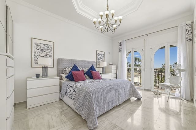 3 camera da letto Villa in vendita in Bahía de Marbella, Marbella con piscina garage - 1.900.000 € (Rif: 9869592)