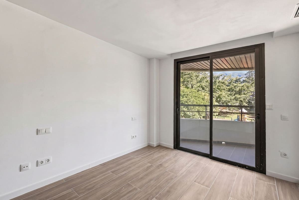 3 slaapkamer Appartement te koop in Marbella met garage - € 1.600.000 (Ref: 9872423)