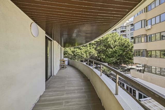 3 slaapkamer Appartement te koop in Marbella met garage - € 1.600.000 (Ref: 9872423)