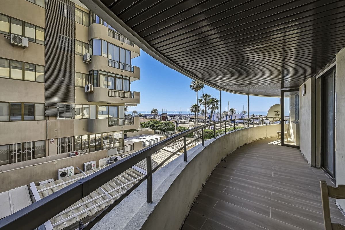 3 slaapkamer Appartement te koop in Marbella met garage - € 1.600.000 (Ref: 9872423)
