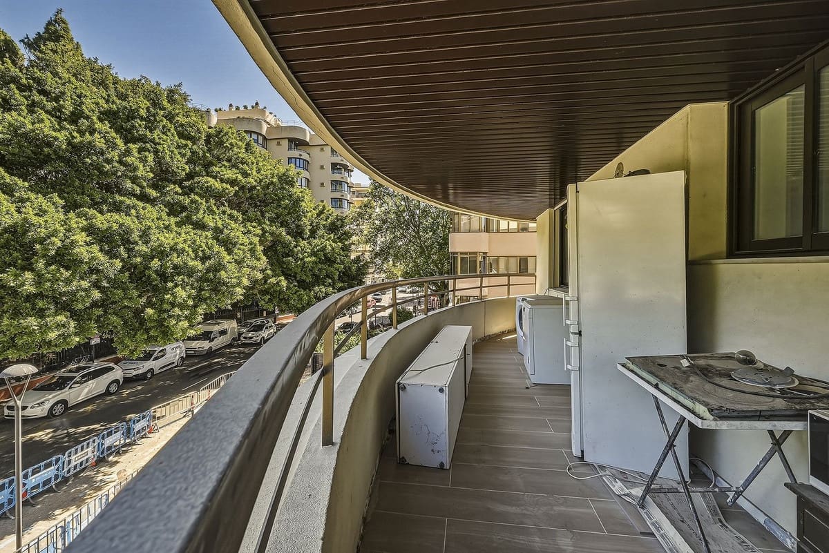 3 slaapkamer Appartement te koop in Marbella met garage - € 1.600.000 (Ref: 9872423)