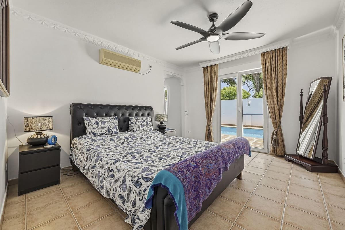 4 camera da letto Villa in vendita in El Rosario con piscina garage - 1.380.000 € (Rif: 9922734)