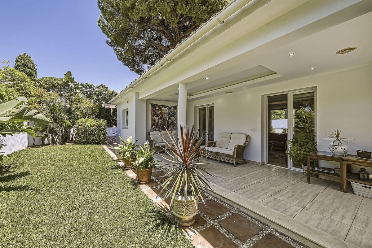 4 camera da letto Villa in vendita in El Rosario con piscina garage - 1.380.000 € (Rif: 9922734)