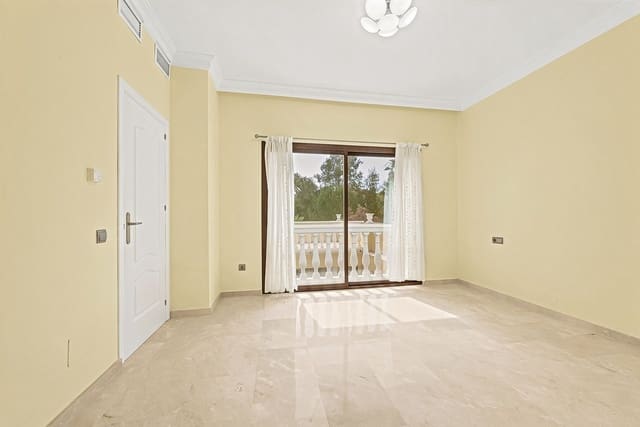4 soverom Villa til salgs i Hacienda Las Chapas, Marbella med svømmebasseng garasje - € 1 600 000 (Ref: 9922886)