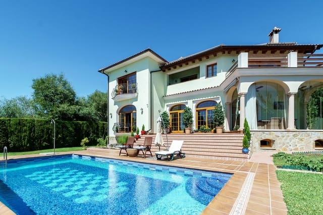 5 sypialnia Willa na sprzedaż w El Rosario, Marbella z basenem garażem - 2 490 000 € (Ref: 9935215)