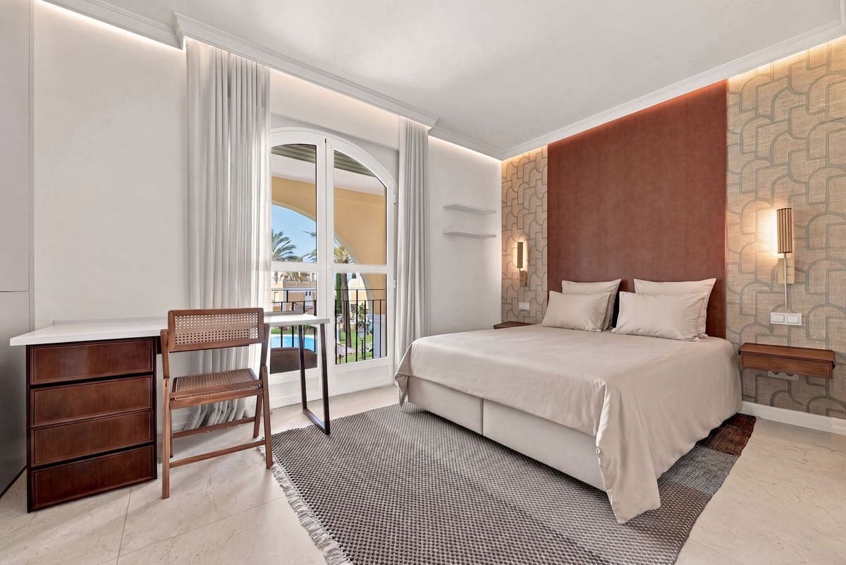 3 soveværelse Byhus til salg i Bahia de Marbella med swimmingpool garage - € 1.725.000 (Ref: 9946746)