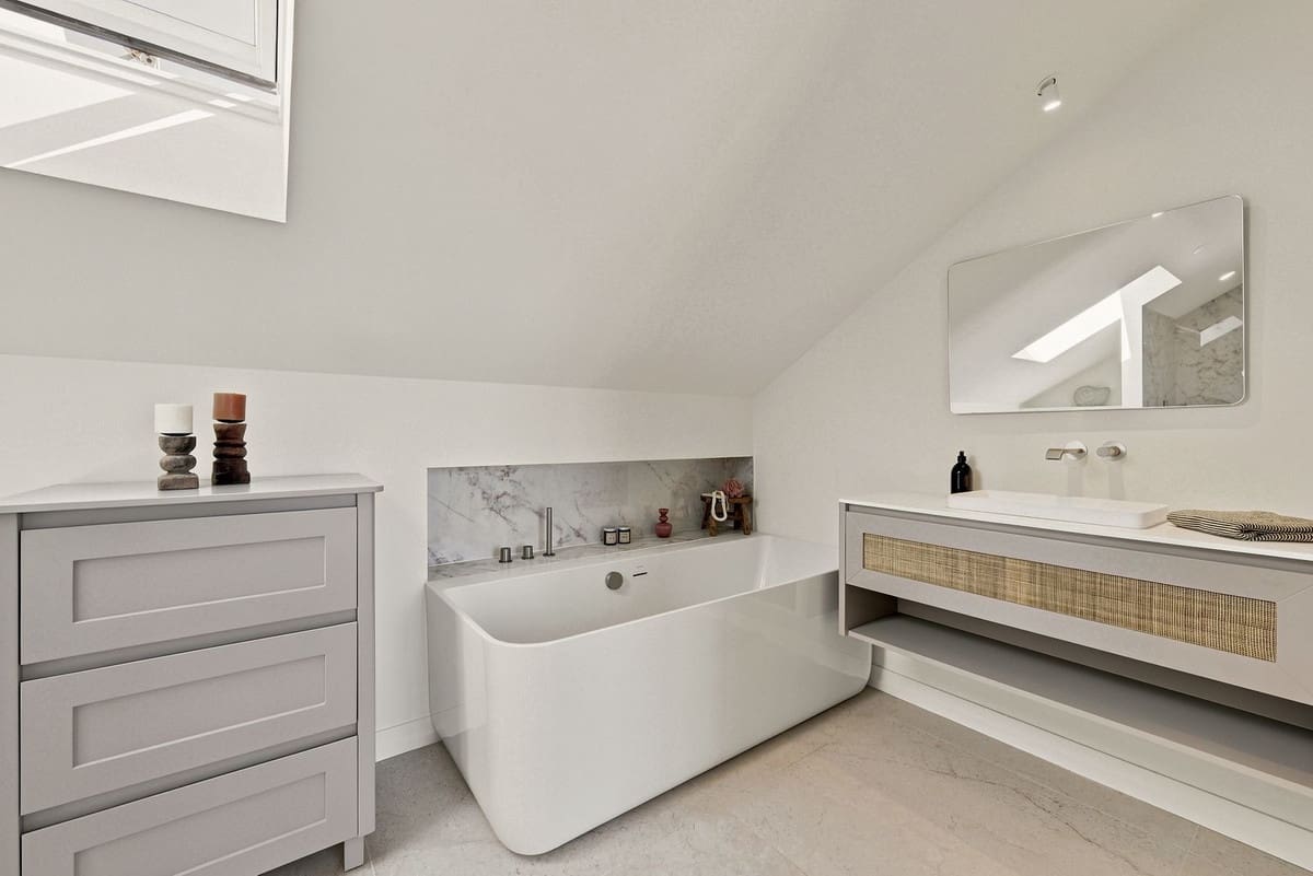 3 bedroom Townhouse for sale in Bahia de Marbella with pool garage - € 1,725,000 (Ref: 9946746)