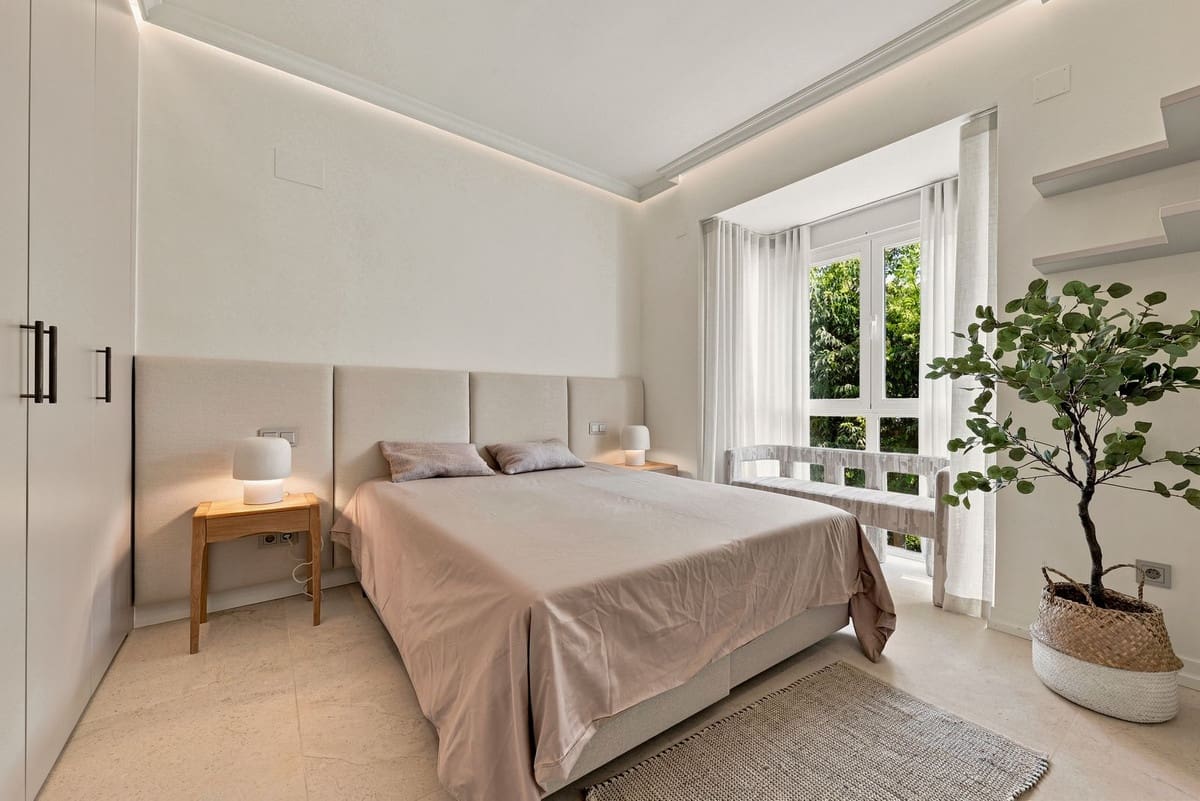 3 bedroom Townhouse for sale in Bahia de Marbella with pool garage - € 1,725,000 (Ref: 9946746)