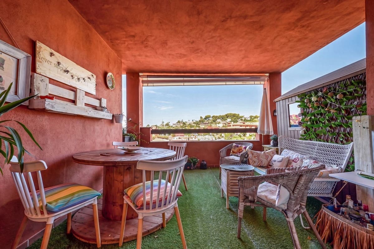 2 sovrum Lägenhet till salu i La Reserva med pool garage - 346 000 € (Ref: 9953437)