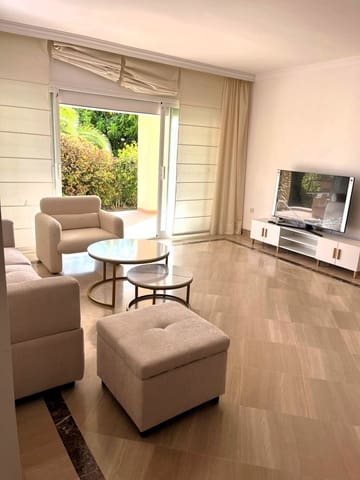 Apartamento de 3 habitaciones en Bahía de Marbella, Marbella en venta con piscina - 650.000 € (Ref: 9973837)