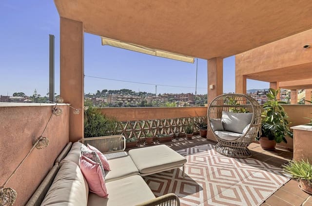 2 sypialnia Apartament na sprzedaż w La Reserva, Marbella z basenem garażem - 359 000 € (Ref: 9981568)