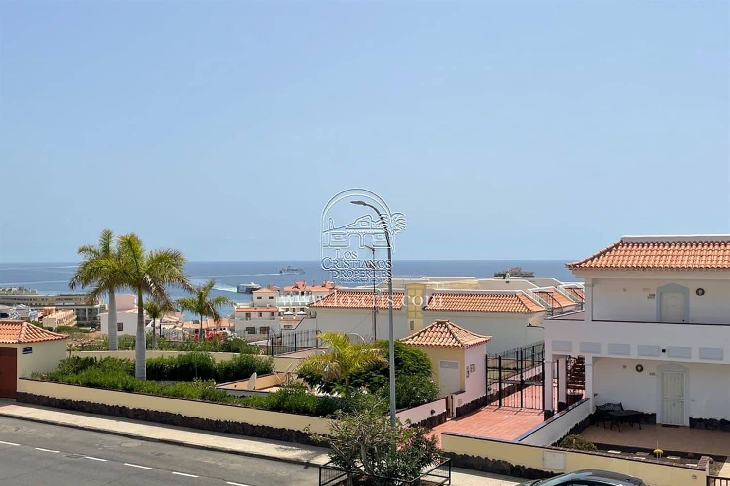 Appartement te koop in Los Cristianos met zwembad garage - € 249.000 (Ref: 10042476)