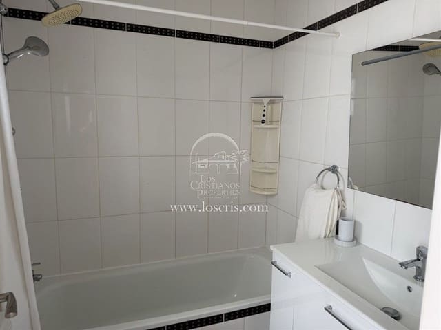 Appartement te koop in Los Cristianos, Arona met zwembad garage - € 249.000 (Ref: 10042476)