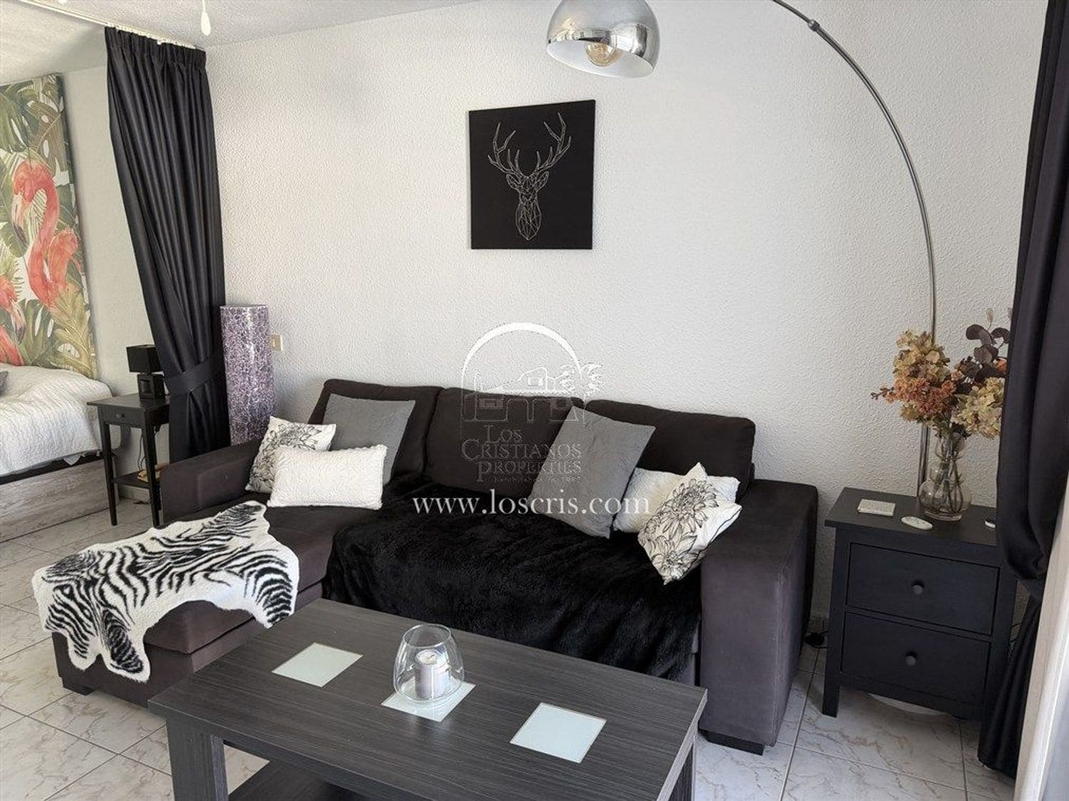 Appartement te koop in Los Cristianos met zwembad garage - € 249.000 (Ref: 10042476)