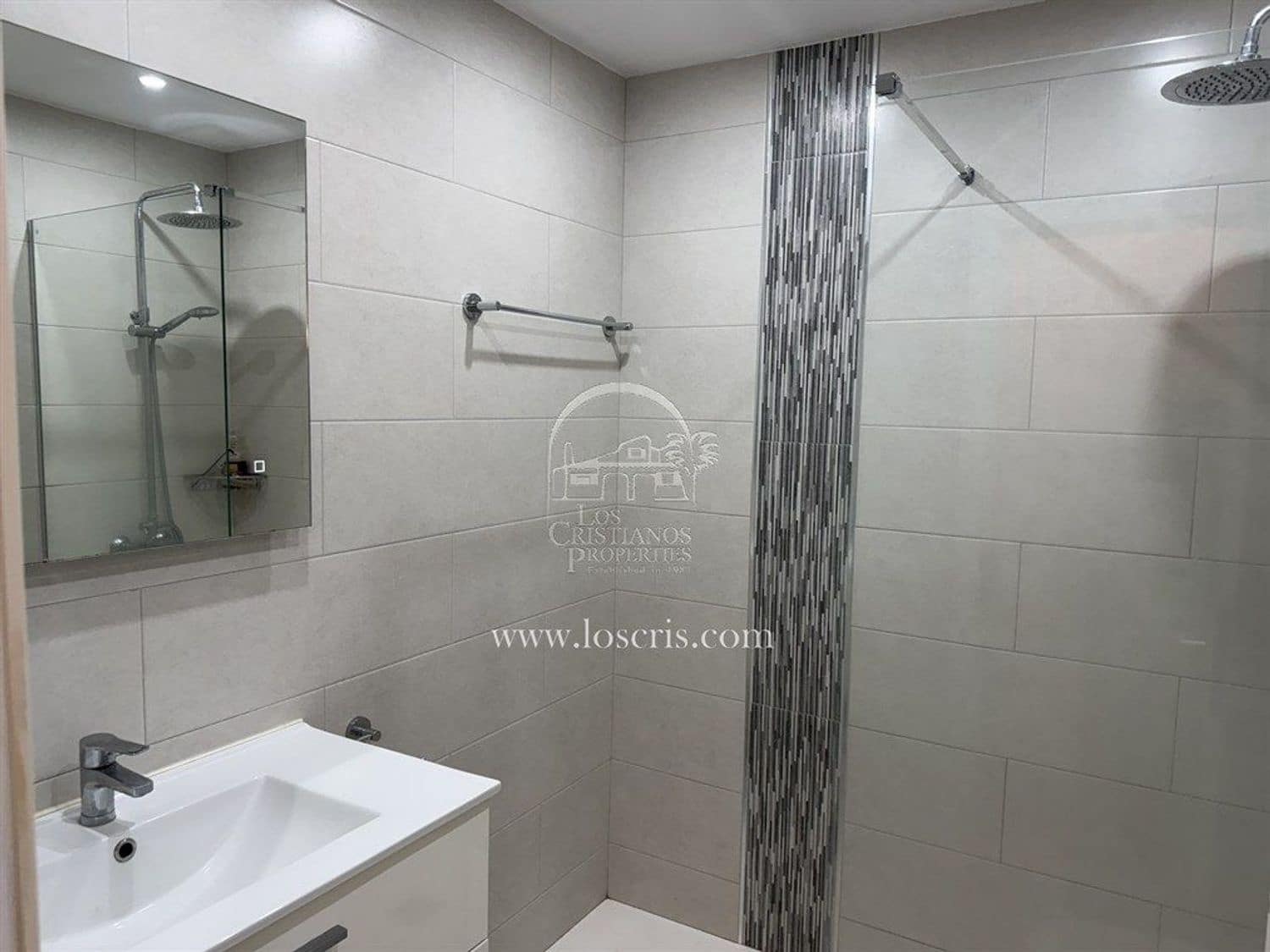 Lägenhet till salu i Los Cristianos med pool garage - 225 000 € (Ref: 10077371)