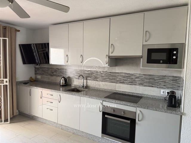 Lägenhet till salu i Los Cristianos, Arona med pool garage - 225 000 € (Ref: 10077371)