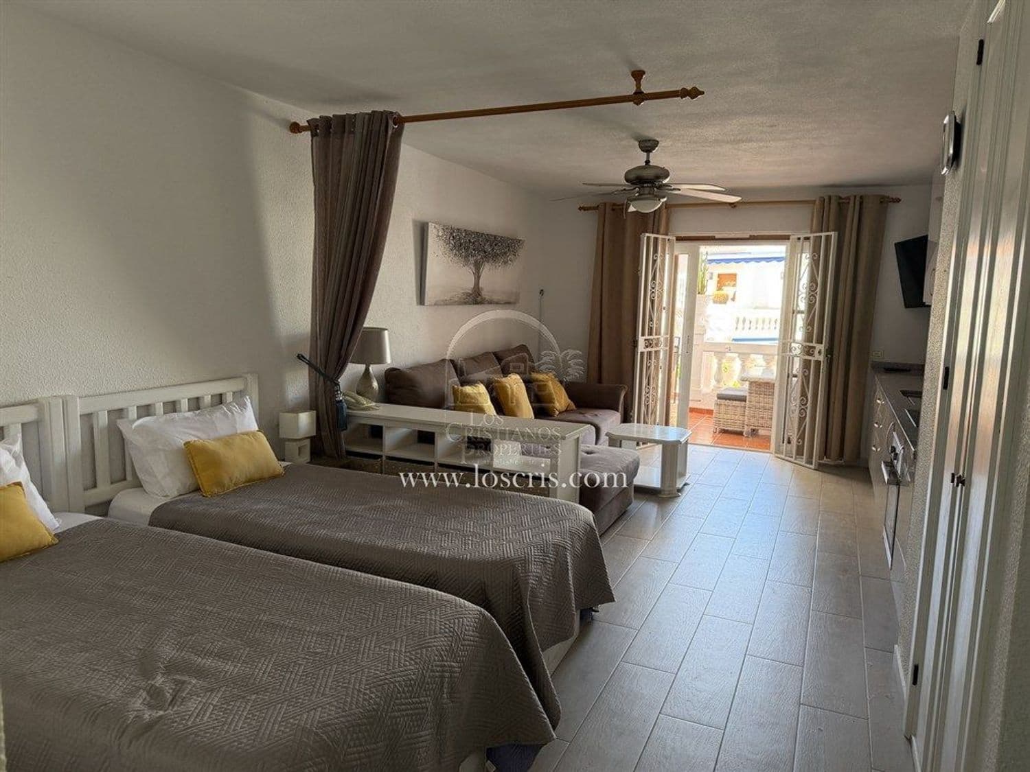 Lägenhet till salu i Los Cristianos med pool garage - 225 000 € (Ref: 10077371)