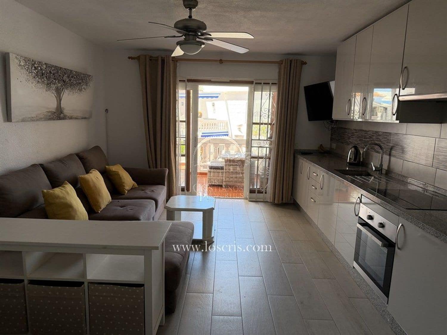 Lägenhet till salu i Los Cristianos med pool garage - 225 000 € (Ref: 10077371)