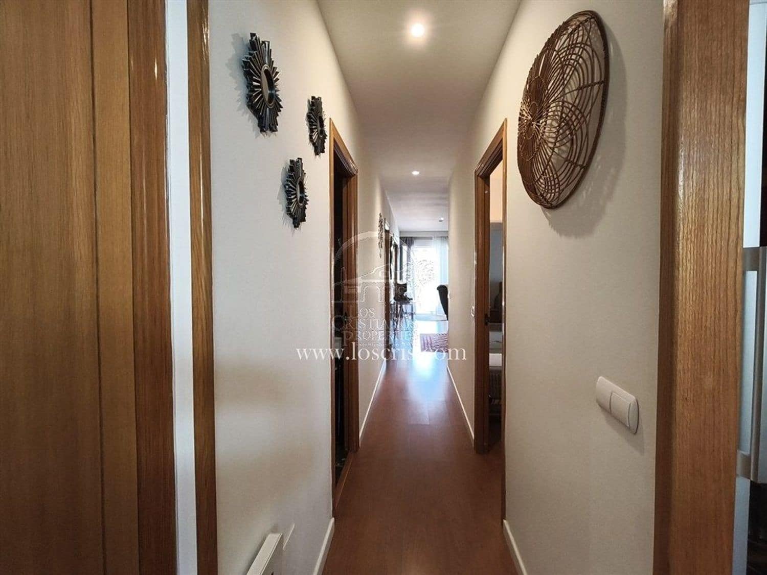 Apartamento de 2 habitaciones en Los Cristianos en venta con piscina garaje - 545.000 € (Ref: 10077372)