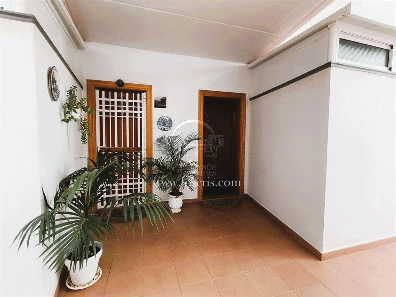Apartamento de 2 habitaciones en Los Cristianos en venta con piscina garaje - 545.000 € (Ref: 10077372)