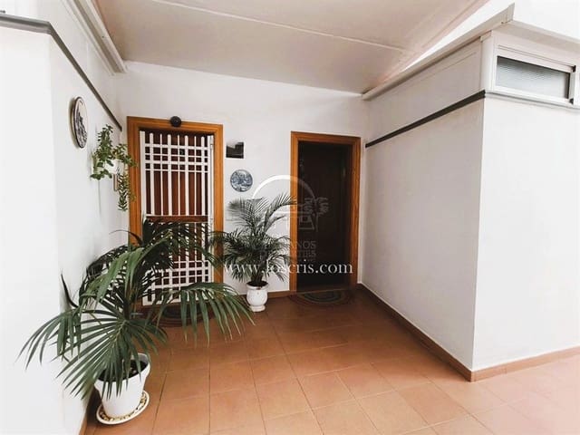 Apartamento de 2 habitaciones en Los Cristianos, Arona en venta con piscina garaje - 545.000 € (Ref: 10077372)