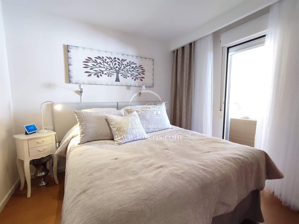 2 sypialnia Apartament na sprzedaż w Los Cristianos z basenem garażem - 545 000 € (Ref: 10077372)