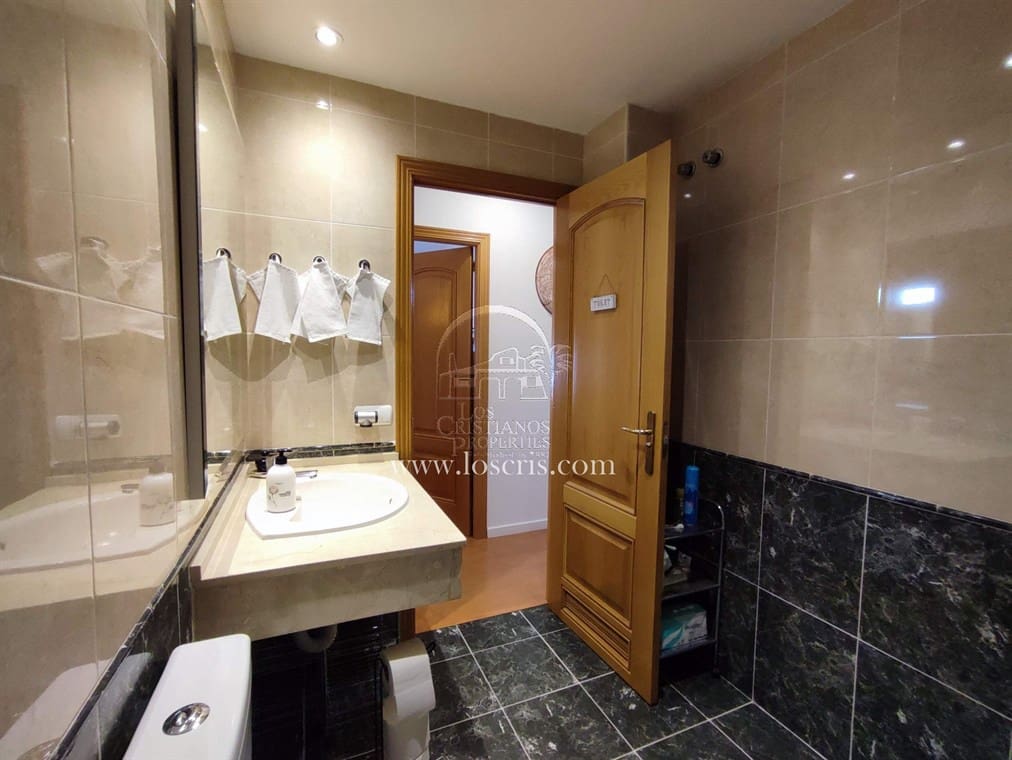 2 sypialnia Apartament na sprzedaż w Los Cristianos z basenem garażem - 545 000 € (Ref: 10077372)