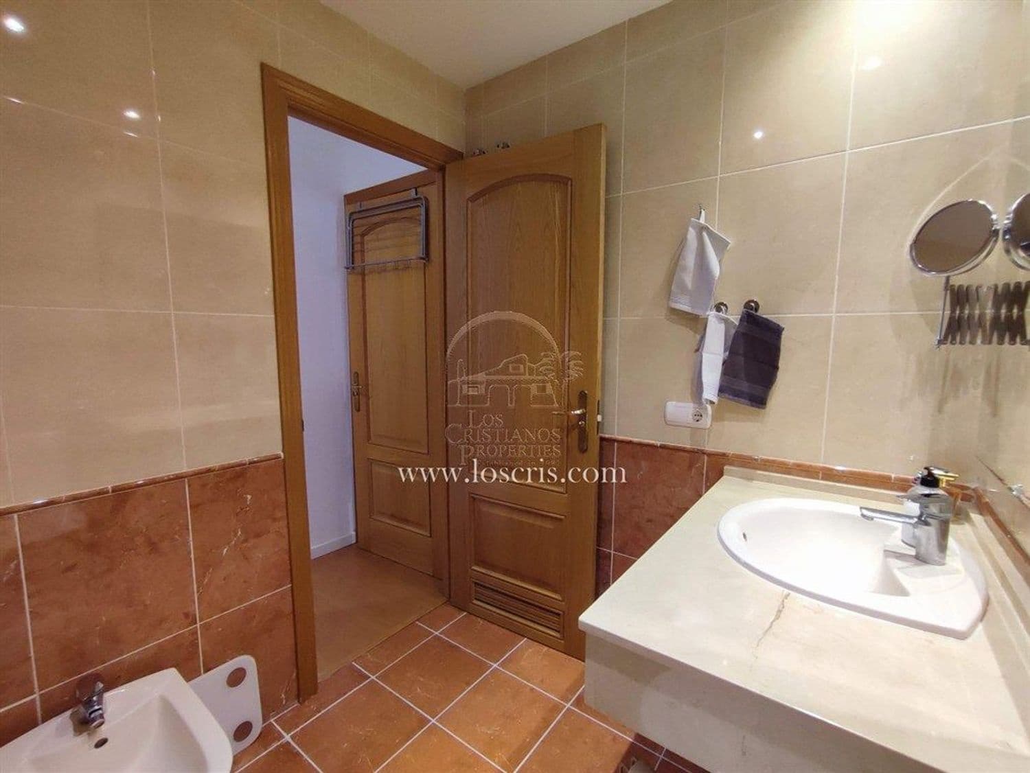 2 sypialnia Apartament na sprzedaż w Los Cristianos z basenem garażem - 545 000 € (Ref: 10077372)