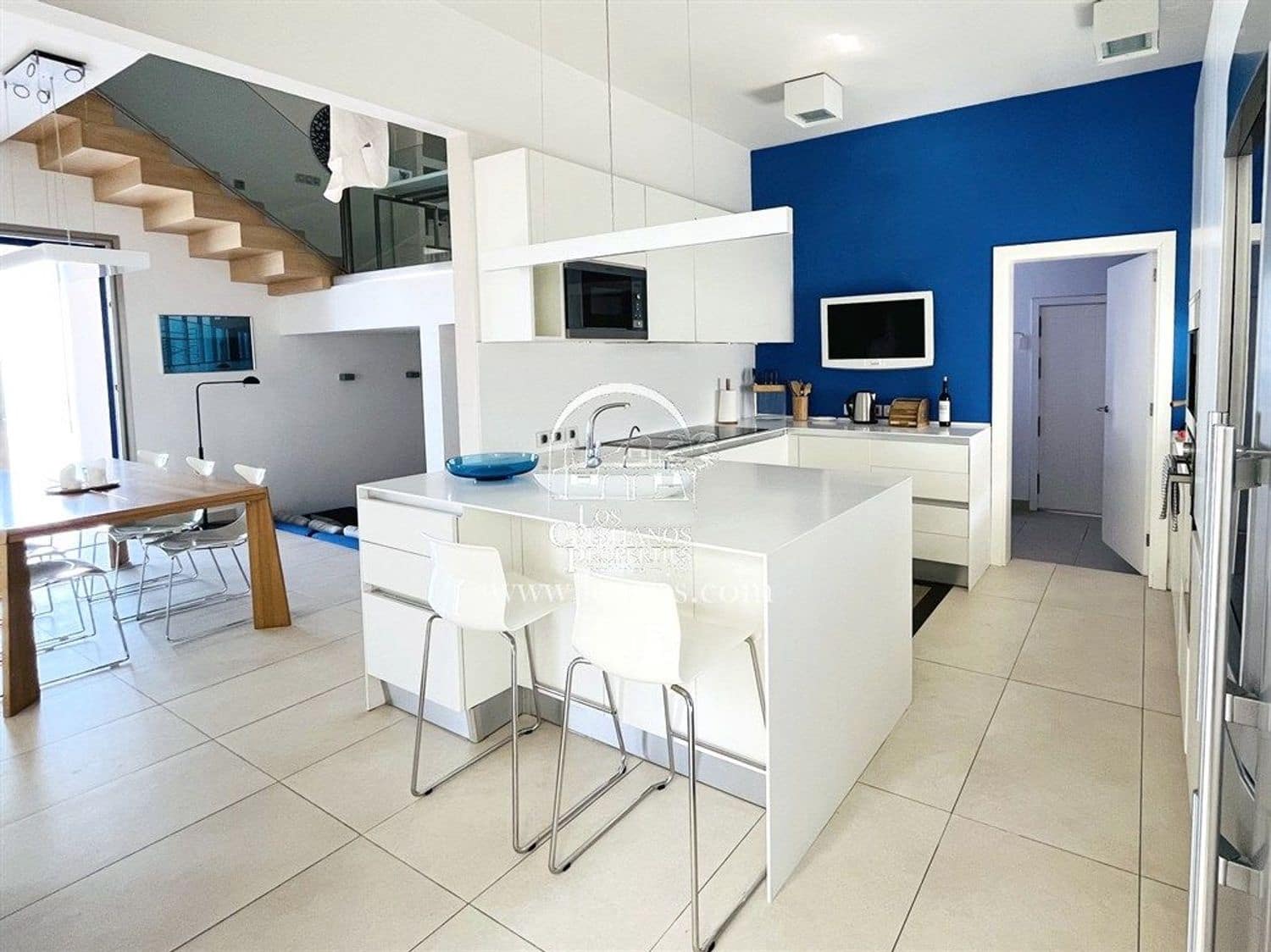 5 sovrum Villa till salu i Costa Adeje med pool garage - 1 750 000 € (Ref: 10077373)