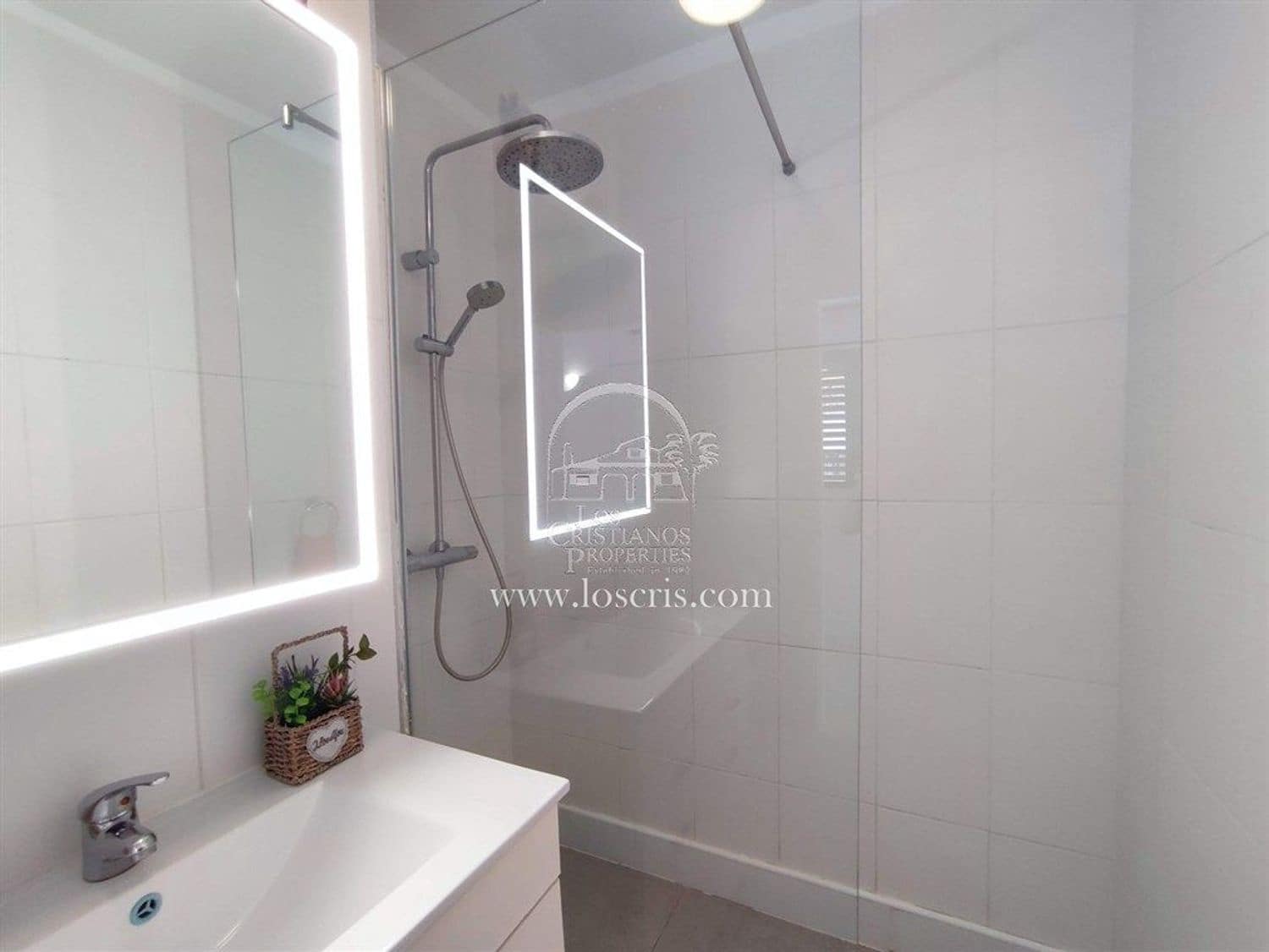 1 chambre Appartement à vendre à Los Cristianos avec piscine garage - 295 000 € (Ref: 10099475)