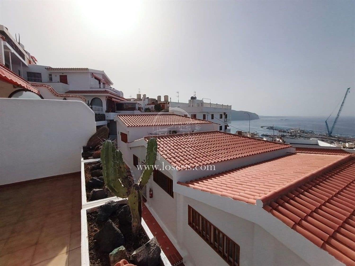 3 sypialnia Apartament na sprzedaż w Los Cristianos z basenem garażem - 649 000 € (Ref: 10099476)